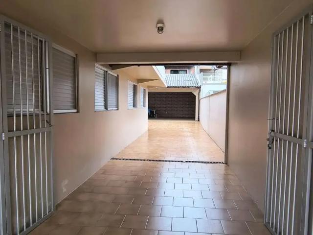 Casa / Sobrado para Venda em Guaratuba/PR Centro 5 Quartos