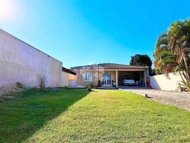 Casa / Sobrado para Venda em Guaratuba/PR Coroados 2 Quartos