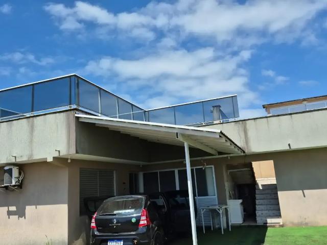 Casa / Sobrado para Venda em Guaratuba/PR Coroados 5 Quartos