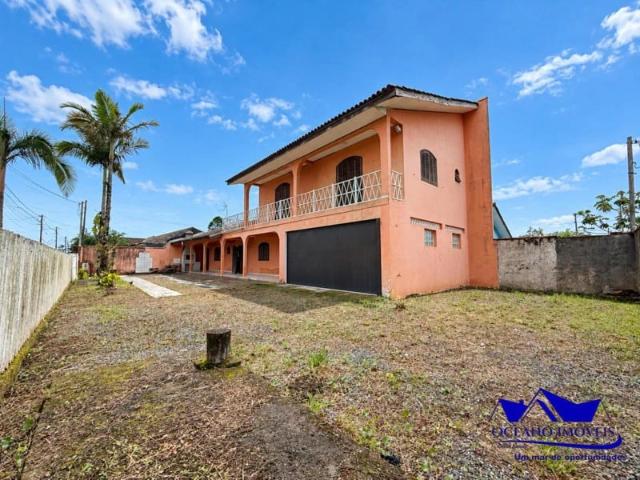Casa / Sobrado para Venda em Guaratuba/PR Coroados 3 Quartos