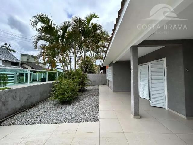 Casa / Sobrado para Venda em Guaratuba/PR Prainha 3 Quartos