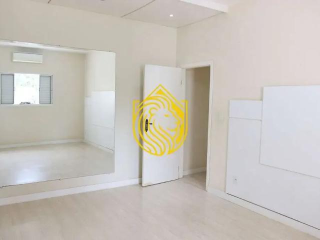 Casa / Sobrado para Venda em Guaratinguetá/SP Belveder Clube dos 500 4 Quartos