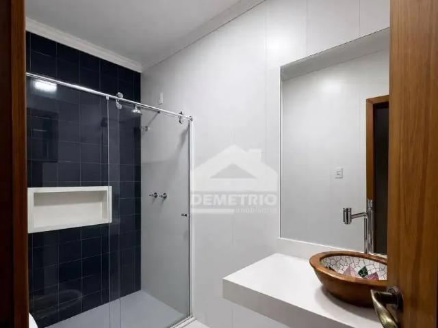 Casa / Sobrado para Venda em Guaratinguetá/SP Portal das Colinas 7 Quartos