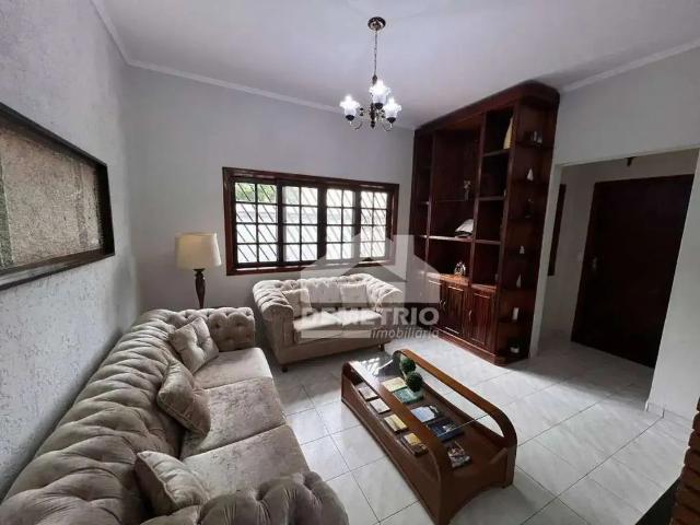 Casa / Sobrado para Venda em Guaratinguetá/SP Parque das Árvores 3 Quartos