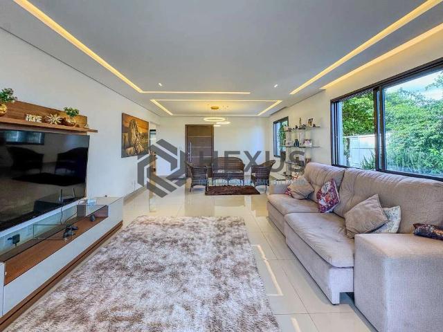Casa / Sobrado para Venda em Guarujá/SP Enseada 4 Quartos
