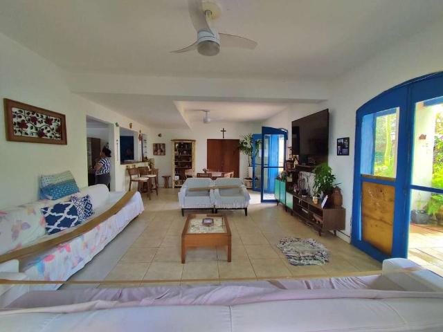 Casa / Sobrado para Venda em Guarujá/SP Enseada 4 Quartos