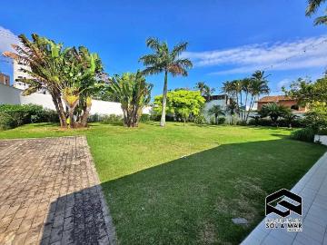 Casa / Sobrado para Venda em Guarujá/SP Enseada 4 Quartos