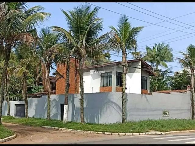 Casa / Sobrado para Venda em Guarujá/SP Enseada 4 Quartos