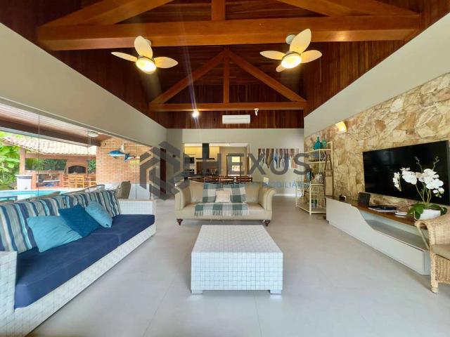 Casa / Sobrado para Venda em Guarujá/SP Enseada 5 Quartos