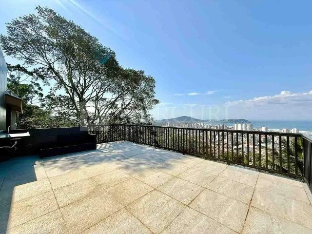Casa / Sobrado para Venda em Guarujá/SP Enseada 5 Quartos