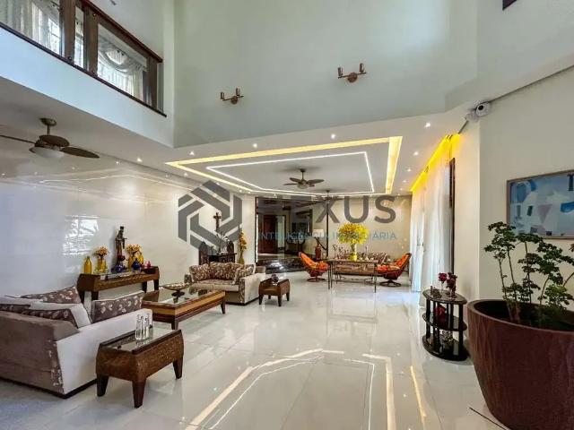 Casa / Sobrado para Venda em Guarujá/SP Enseada 6 Quartos