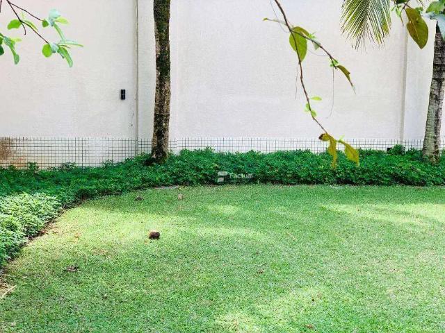 Casa / Sobrado para Venda em Guarujá/SP Enseada 7 Quartos