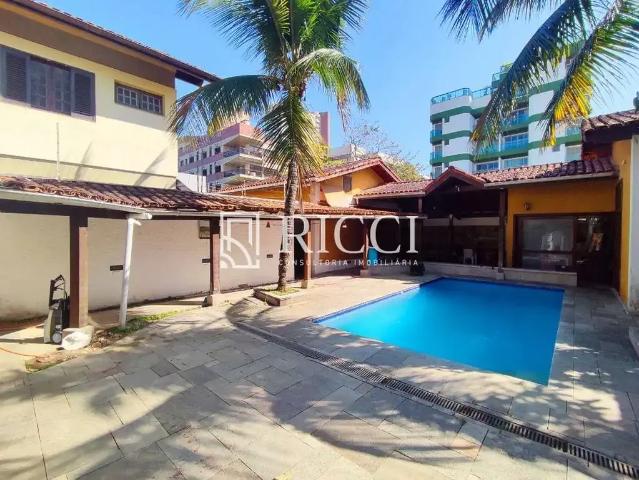 Casa / Sobrado para Venda em Guarujá/SP Enseada 9 Quartos