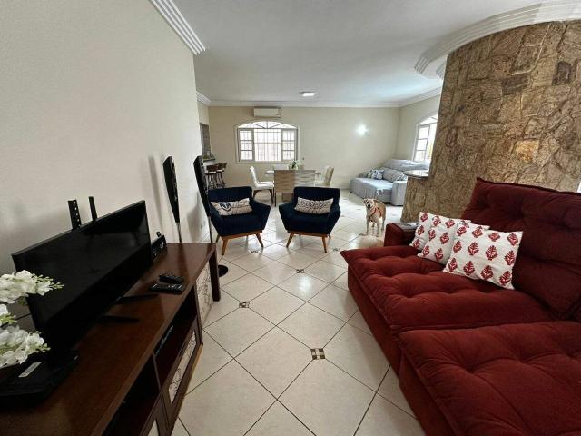 Casa / Sobrado para Venda em Guarujá/SP Enseada 3 Quartos
