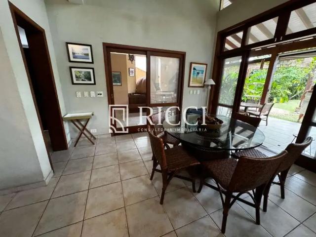 Casa / Sobrado para Venda em Guarujá/SP Jardim Acapulco 4 Quartos