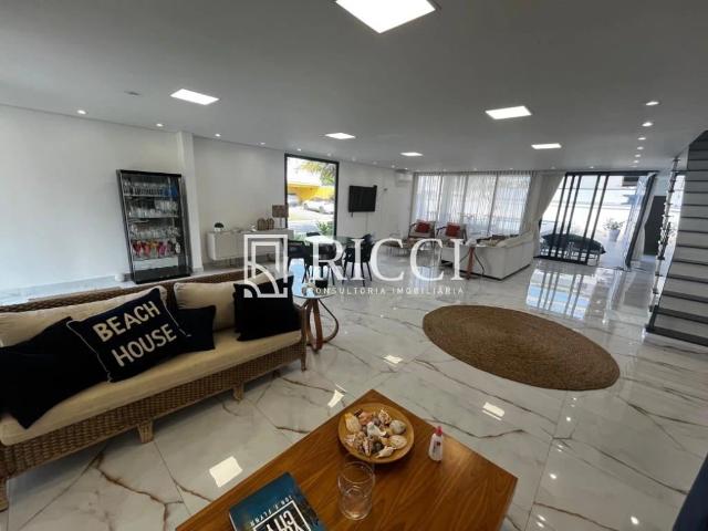 Casa / Sobrado para Venda em Guarujá/SP Jardim Acapulco 5 Quartos