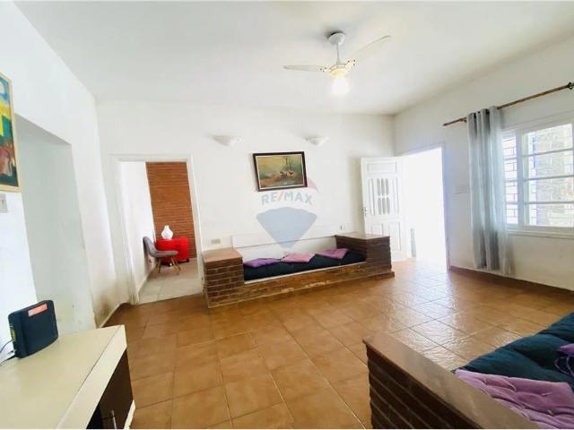 Casa / Sobrado para Venda em Guarujá/SP Jardim Astúrias 3 Quartos