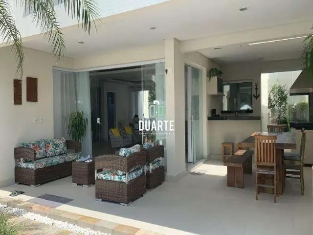 Casa / Sobrado para Venda em Guarujá/SP Tombo 5 Quartos