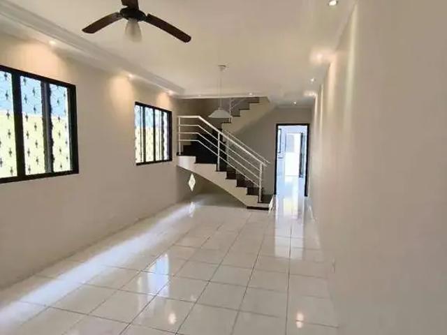 Casa / Sobrado para Venda em Guarujá/SP Vila Santa Rosa 3 Quartos