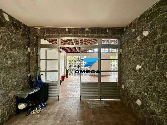 Casa / Sobrado para Venda em Guarujá/SP Vila Santa Rosa 9 Quartos