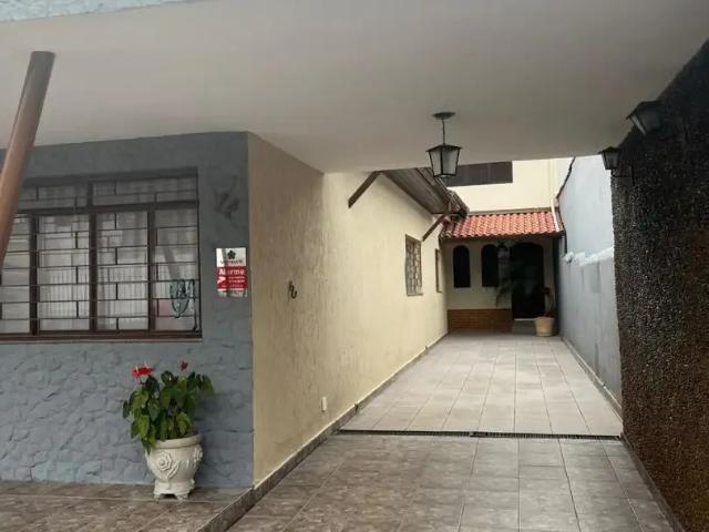 Casa / Sobrado para Venda em Guarulhos/SP Vila Galvão 4 Quartos