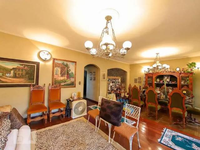 Casa / Sobrado para Venda em Guarulhos/SP Vila Galvão 4 Quartos
