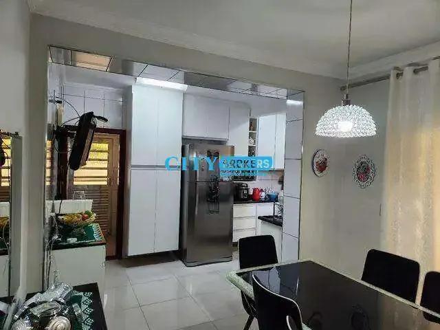 Casa / Sobrado para Venda em Guarulhos/SP Vila Galvão 3 Quartos