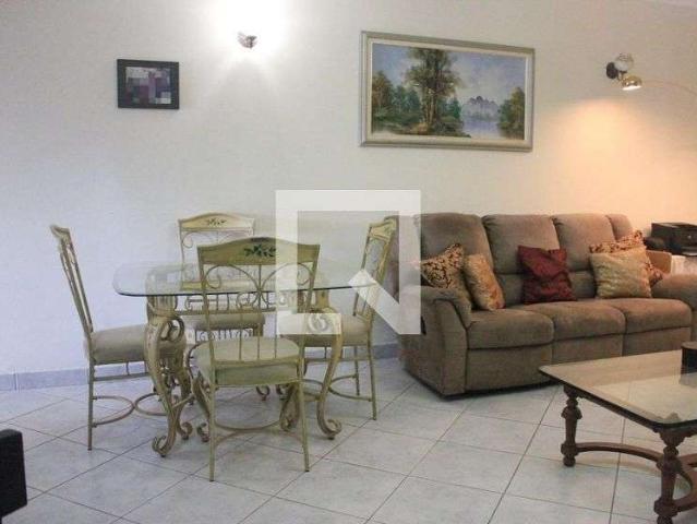 Casa / Sobrado para Venda em Guarulhos/SP Vila Galvão 3 Quartos