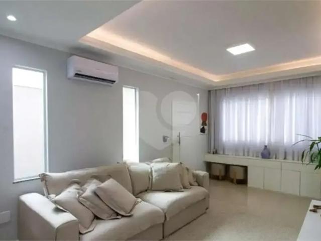 Casa / Sobrado para Venda em Guarulhos/SP Vila Rosália 3 Quartos