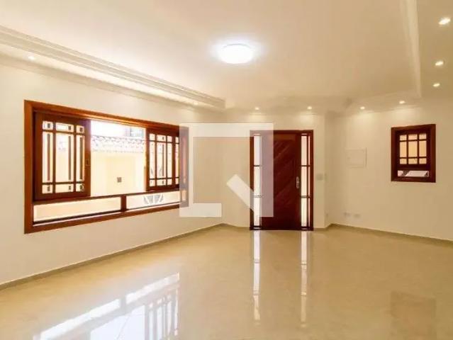 Casa / Sobrado para Venda em Guarulhos/SP Centro 3 Quartos
