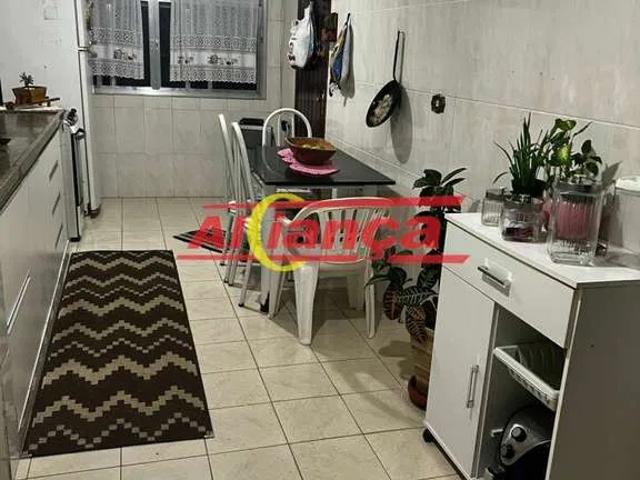Casa / Sobrado para Venda em Guarulhos/SP Conjunto Residencial Paes de Barros 4 Quartos