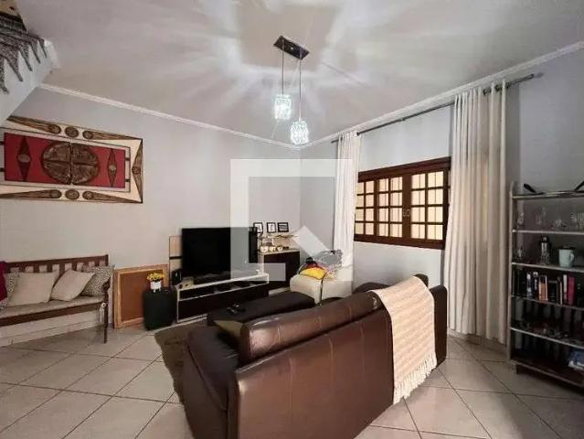 Casa / Sobrado para Venda em Guarulhos/SP Jardim Cocaia 3 Quartos