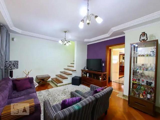 Casa / Sobrado para Venda em Guarulhos/SP Jardim Cocaia 5 Quartos