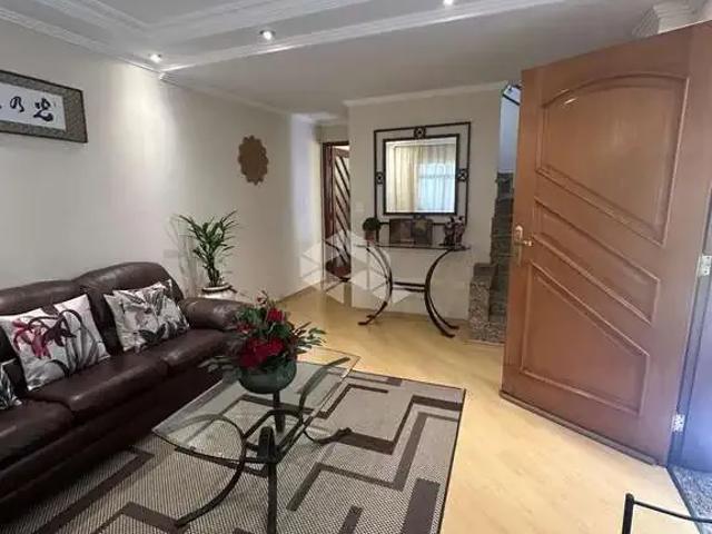 Casa / Sobrado para Venda em Guarulhos/SP Jardim Leila 3 Quartos