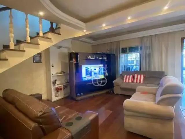 Casa / Sobrado para Venda em Guarulhos/SP Jardim Santa Bárbara 4 Quartos