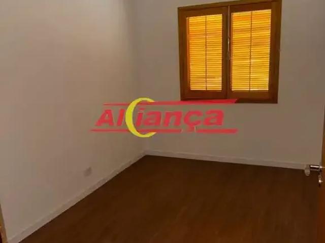 Casa / Sobrado para Venda em Guarulhos/SP Jardim Santa Bárbara 3 Quartos