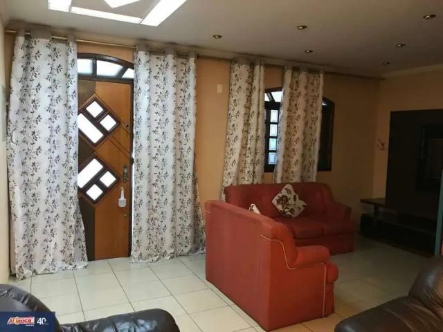 Casa / Sobrado para Venda em Guarulhos/SP Jardim Santa Francisca 3 Quartos