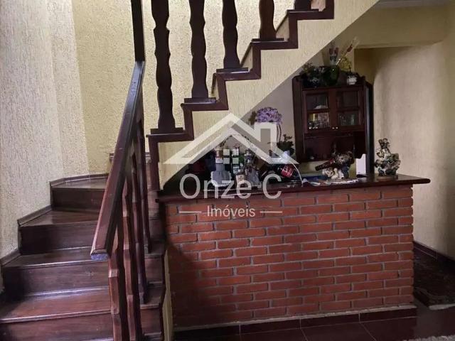 Casa / Sobrado para Venda em Guarulhos/SP Jardim Santa Mena 4 Quartos