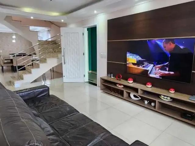 Casa / Sobrado para Venda em Guarulhos/SP Jardim Santa Mena 4 Quartos