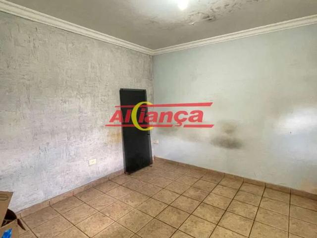 Casa / Sobrado para Venda em Guarulhos/SP Jardim Santa Mena 4 Quartos