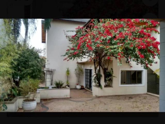 Casa / Sobrado para Venda em Guarulhos/SP Jardim Santa Mena 6 Quartos