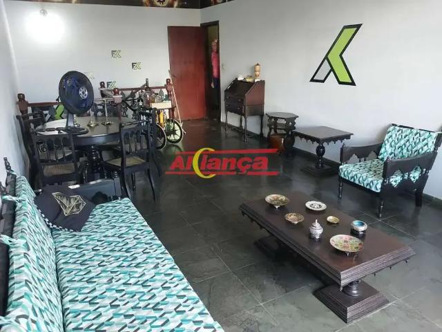 Casa / Sobrado para Venda em Guarulhos/SP Jardim Santa Mena 3 Quartos
