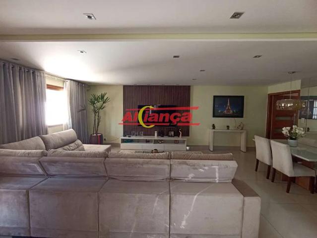 Casa / Sobrado para Venda em Guarulhos/SP Jardim Santa Mena 3 Quartos