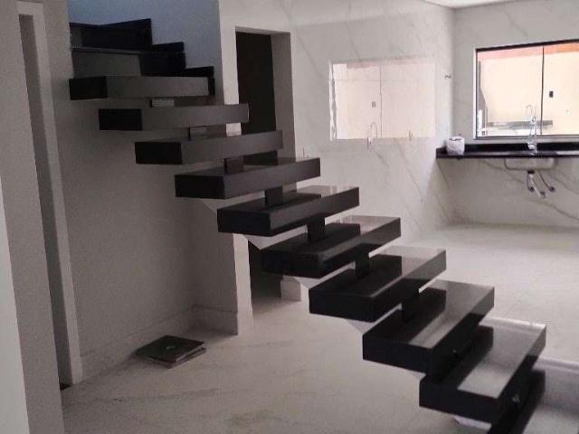 Casa / Sobrado para Venda em Guarulhos/SP Jardim Santa Mena 3 Quartos