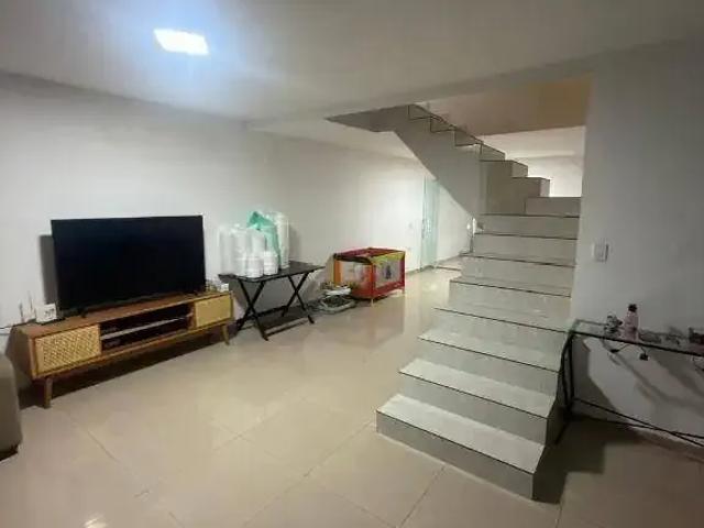 Casa / Sobrado para Venda em Guarulhos/SP Parque Flamengo 5 Quartos