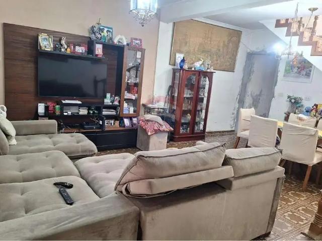 Casa / Sobrado para Venda em Guarulhos/SP Picanço 4 Quartos