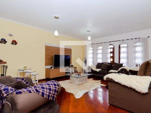 Casa / Sobrado para Venda em Guarulhos/SP Picanço 5 Quartos