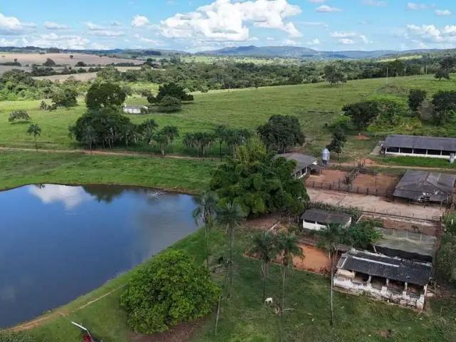 Casa / Sobrado para Venda em Hidrolândia/GO Aldeia dos Sonhos