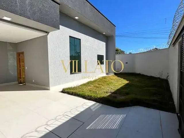Casa / Sobrado para Venda em Hidrolândia/GO Centro 3 Quartos