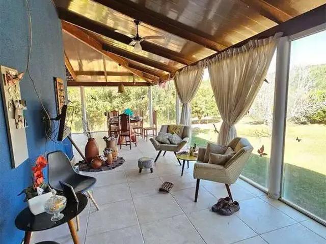 Casa / Sobrado para Venda em Hidrolândia/GO Zona Rural 4 Quartos